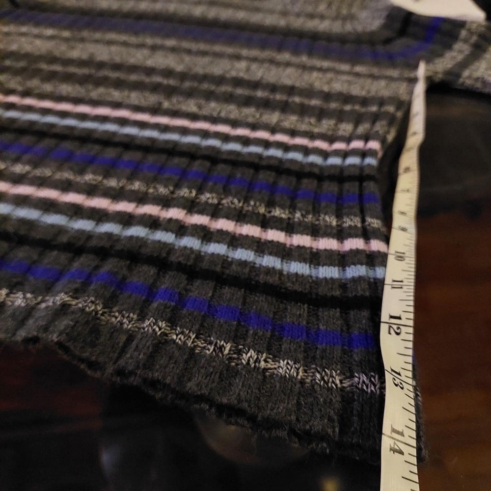 Y2K striped grey, blue, and light purple/pink short turtle neck sweater. - Picture 5 of 6
